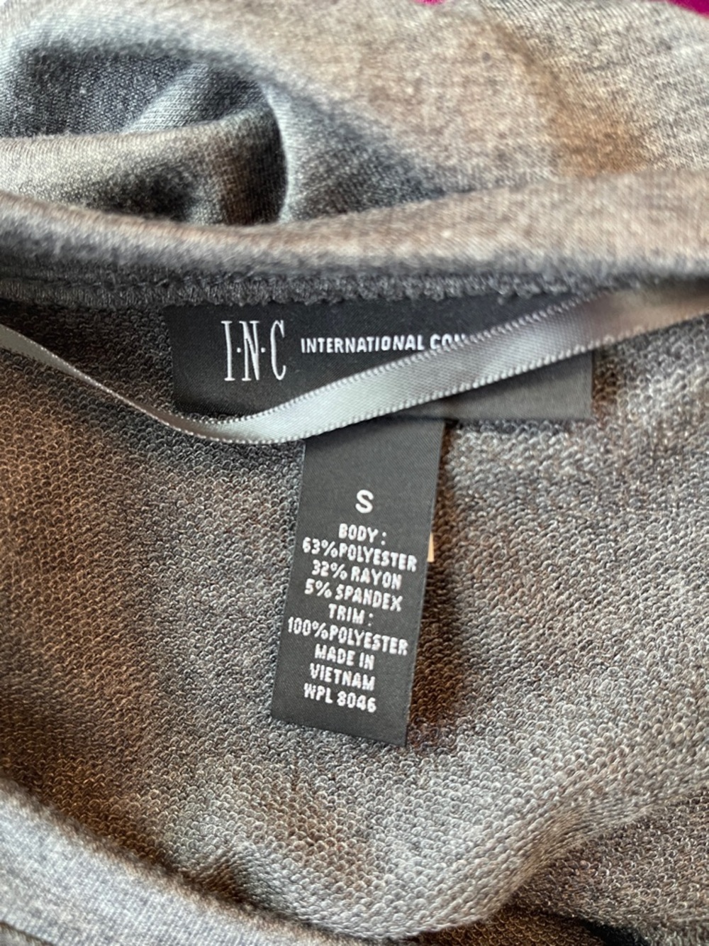 INC CHARCOAL SIDE ZIP BACK RUFFLE TOP - Picture 9 of 11